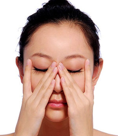 Học lỏm một số bài tập massage giúp mũi đẹp hoàn hảo